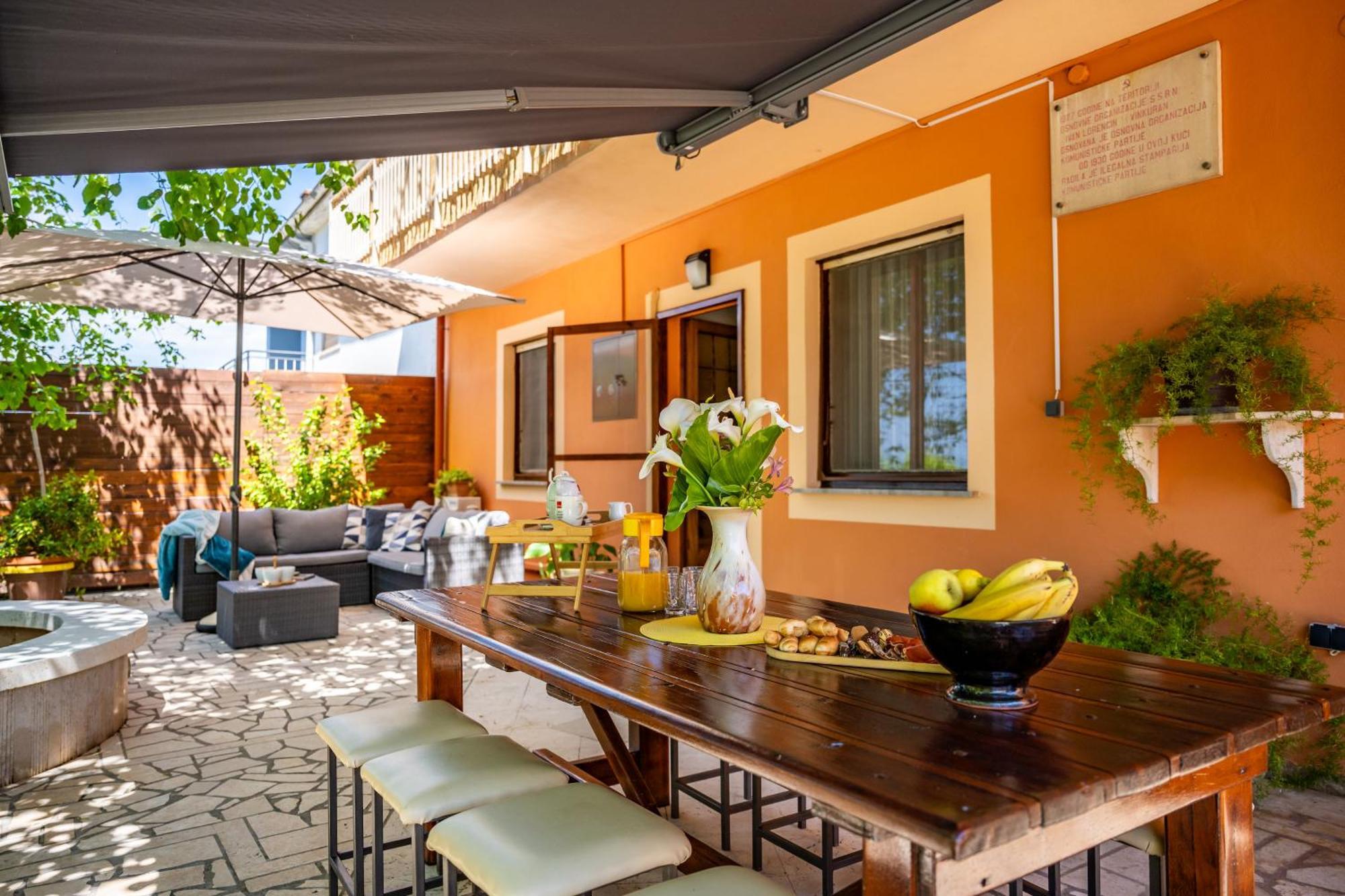 E-M Apartments With Private Pool Vinkuran Εξωτερικό φωτογραφία